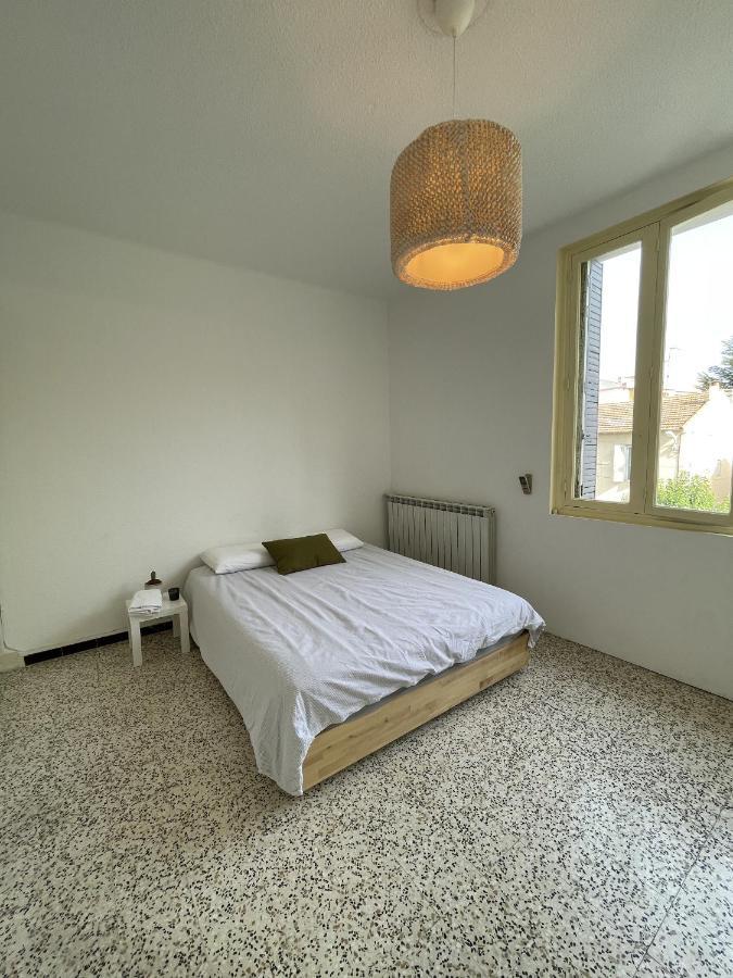 Chambre Au Calme En Coeur De Ville Clavaillan Exterior foto
