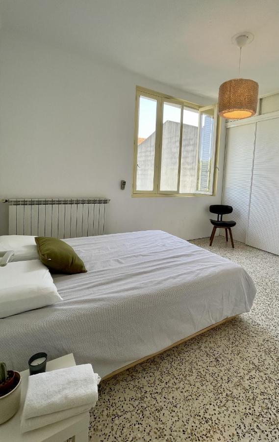 Chambre Au Calme En Coeur De Ville Clavaillan Exterior foto