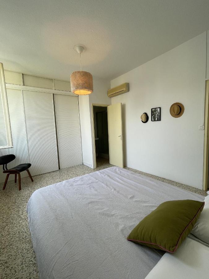 Chambre Au Calme En Coeur De Ville Clavaillan Exterior foto